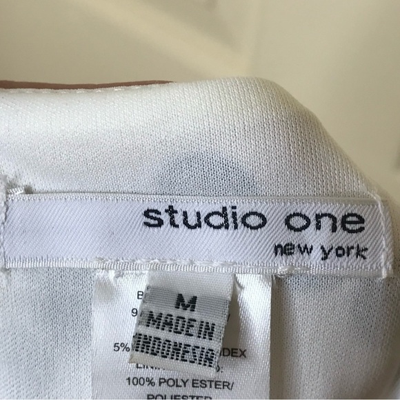 Studio One Shift Dress Size M Black White Coral Dot Stretch Lined 3/4 Sleeve‎ - Picture 7 of 9